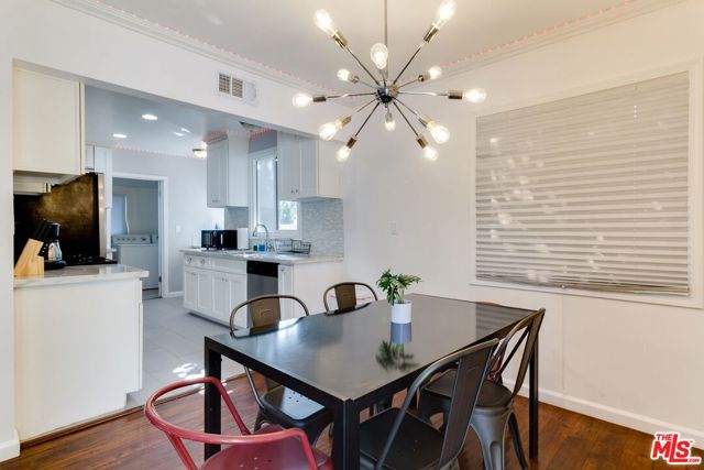 7553 GARDEN GROVE Avenue, Reseda CA: https://media.crmls.org/mediaz/b8902436-b784-4cfb-b628-cbb9d5ae62f7.jpg