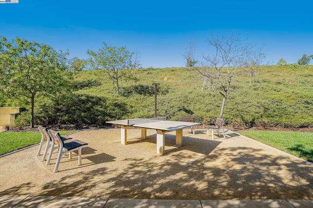 538 Sandalwood Drive, Livermore CA: https://media.crmls.org/mediaz/b89025ee-f426-4429-bfff-4437c4d31821.jpg
