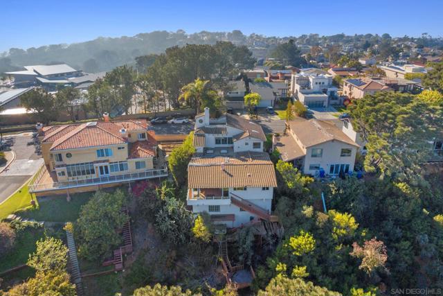 13605 MIRA MONTANA, Del Mar, California 92014, 4 Bedrooms Bedrooms, ,3 BathroomsBathrooms,Single Family Residence,For Sale,MIRA MONTANA,250019998SD