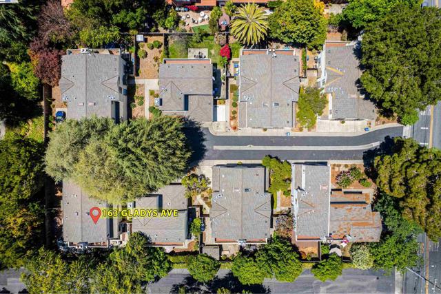 163 Gladys Ave, Mountain View CA: https://media.crmls.org/mediaz/b8943c76-88aa-495b-ba1d-41cb5f12b3e0.jpg