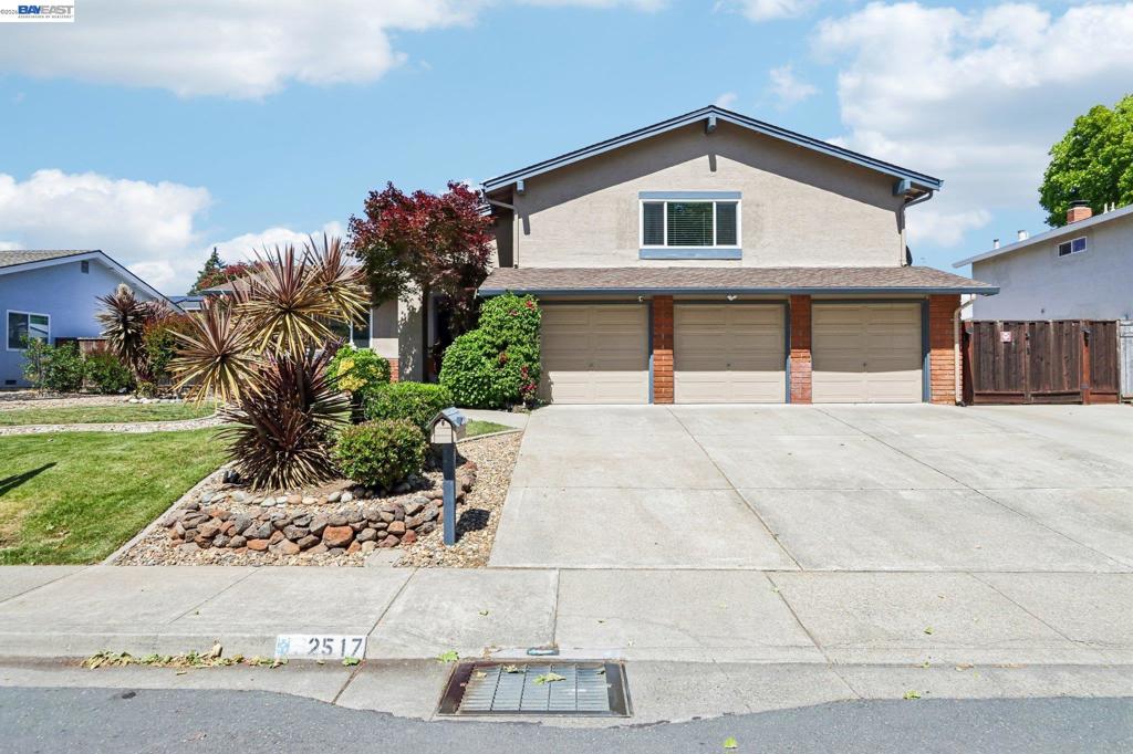 2517 Aranda Dr