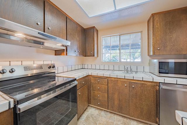 6256 Hokett Way, San Jose CA: https://media.crmls.org/mediaz/b8947df1-01e1-4926-8a17-a53630c70360.jpg