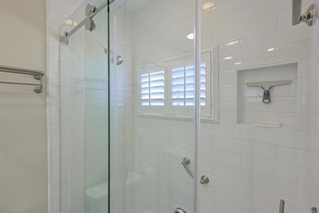 Detail Gallery Image 33 of 57 For 1609 Glorietta Bld, Coronado,  CA 92118 - 2 Beds | 2 Baths