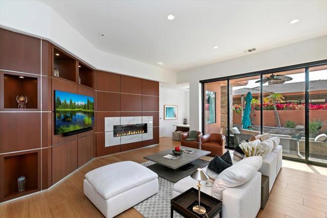 79965 Del Sol A Sol, La Quinta CA: https://media.crmls.org/mediaz/b89568af-b1bd-4aed-b648-801638ba2829.jpg