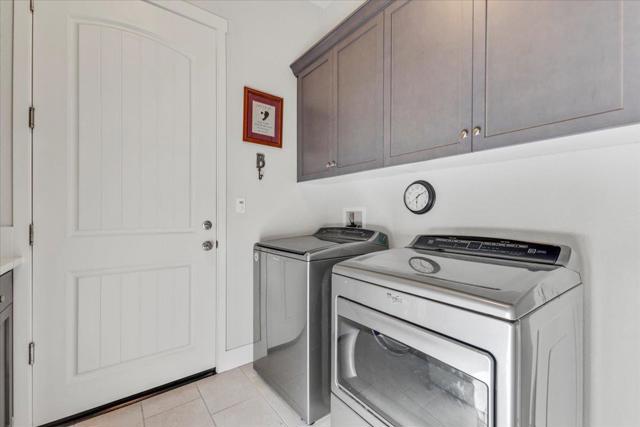 604 Matterhorn Court, Marina CA: https://media.crmls.org/mediaz/b8960d72-43af-4ee2-b3cc-9e0b38368082.jpg