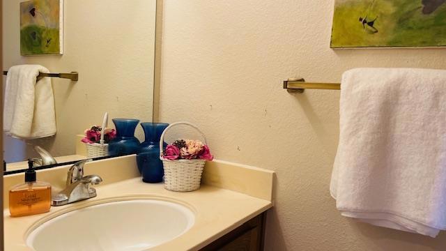 4733 Lago Vista Circle, San Jose CA: https://media.crmls.org/mediaz/b89617ac-333d-44ae-a74c-9caaa29765a3.jpg