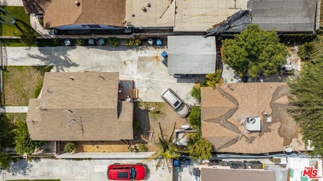 7805 Whitsett Avenue, Los Angeles, California 90001, ,Multi-Family,For Sale,Whitsett,24437463