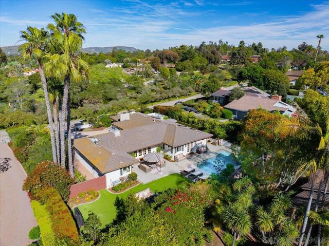 6150 La Fremontia, Rancho Santa Fe CA: https://media.crmls.org/mediaz/b896ddd5-0f50-44c0-8ec8-67157f3d379b.jpg