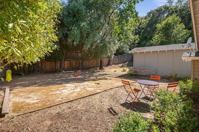 15745 Peach Hill Road, Saratoga CA: https://media.crmls.org/mediaz/b8970fd7-6813-4ca5-8c08-5314b645f059.jpg