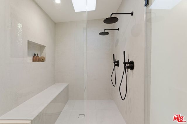 7401 Costello Avenue, Van Nuys CA: https://media.crmls.org/mediaz/b897aaa4-a951-48ef-93b4-48d265e65da4.jpg