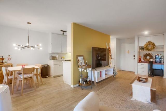 Image 7 of 44 For 4600 Lamont Street  212