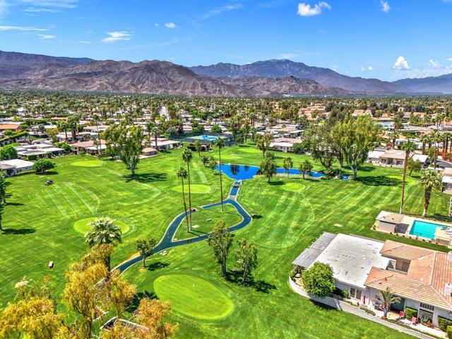 74903 Chateau Circle, Indian Wells CA: https://media.crmls.org/mediaz/b8988fca-e606-4f6c-ad44-df467fab93cb.jpg