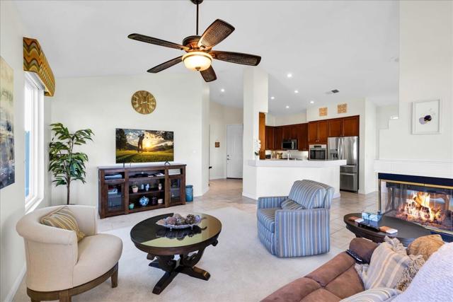 42197 Turqueries Avenue, Palm Desert CA: https://media.crmls.org/mediaz/b898e41f-fc90-41d9-ae88-2844e1ebde7c.jpg