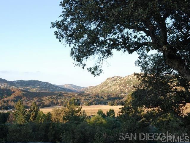 9502 Elm Drive, Descanso CA: https://media.crmls.org/mediaz/b89945ea-9355-4669-9c4a-929595057d97.jpg