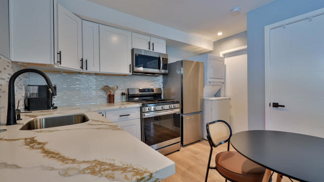 73042 Willow Street, Palm Desert CA: https://media.crmls.org/mediaz/b899684d-6a0d-421b-8214-297068768e46.jpg