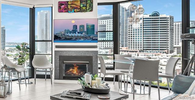500 W Harbor Drive, San Diego CA: https://media.crmls.org/mediaz/b899a350-efa9-4cee-a902-8ce4545e5fc9.jpg
