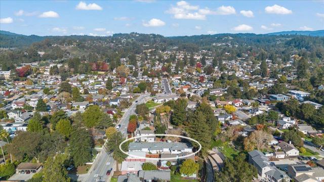 136 Market Street, Santa Cruz CA: https://media.crmls.org/mediaz/b899b945-2b1d-4c2e-96b4-45d49b05be82.jpg