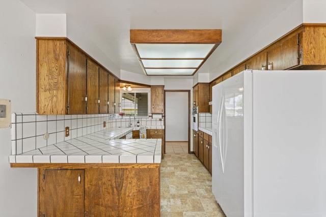 1500 Sunset Drive, Hollister CA: https://media.crmls.org/mediaz/b899de20-e207-4509-b037-fbd1313f7b58.jpg