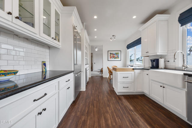 380 S Orange Grove Boulevard, Pasadena CA: https://media.crmls.org/mediaz/b89ad356-a2e3-49ed-9fae-f204b169228d.jpg