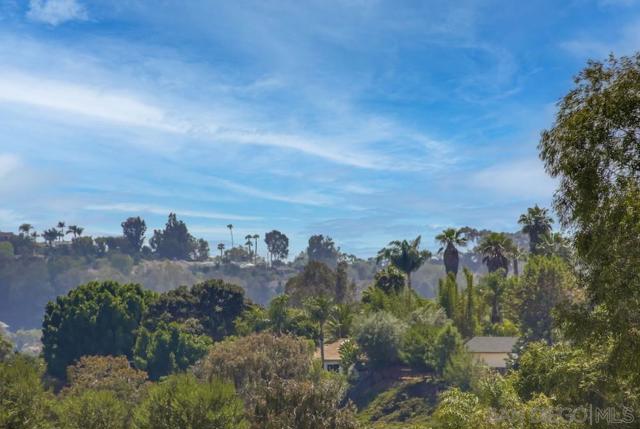 3367 Malta Way, Oceanside CA: https://media.crmls.org/mediaz/b89ae6ad-0684-4196-b171-39d60f07be82.jpg