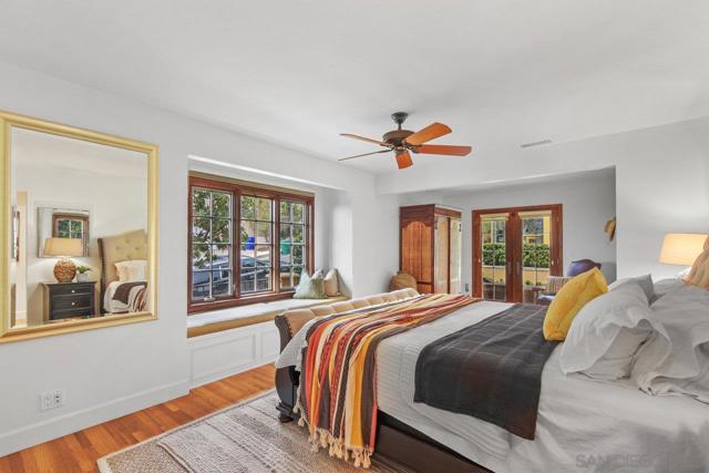 1250 Willow St, San Diego CA: https://media.crmls.org/mediaz/b89bfce0-8be1-4cbf-94c7-f2353305a225.jpg