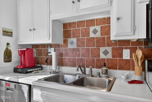 Detail Gallery Image 18 of 78 For 31 W Delta Gr, Port Hueneme,  CA 93041 - 3 Beds | 1/1 Baths