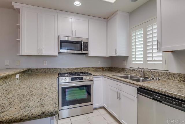 2167 Grand Avenue, San Diego CA: https://media.crmls.org/mediaz/b89d05a9-d1d3-4a22-91da-ab342a3e7d8c.jpg