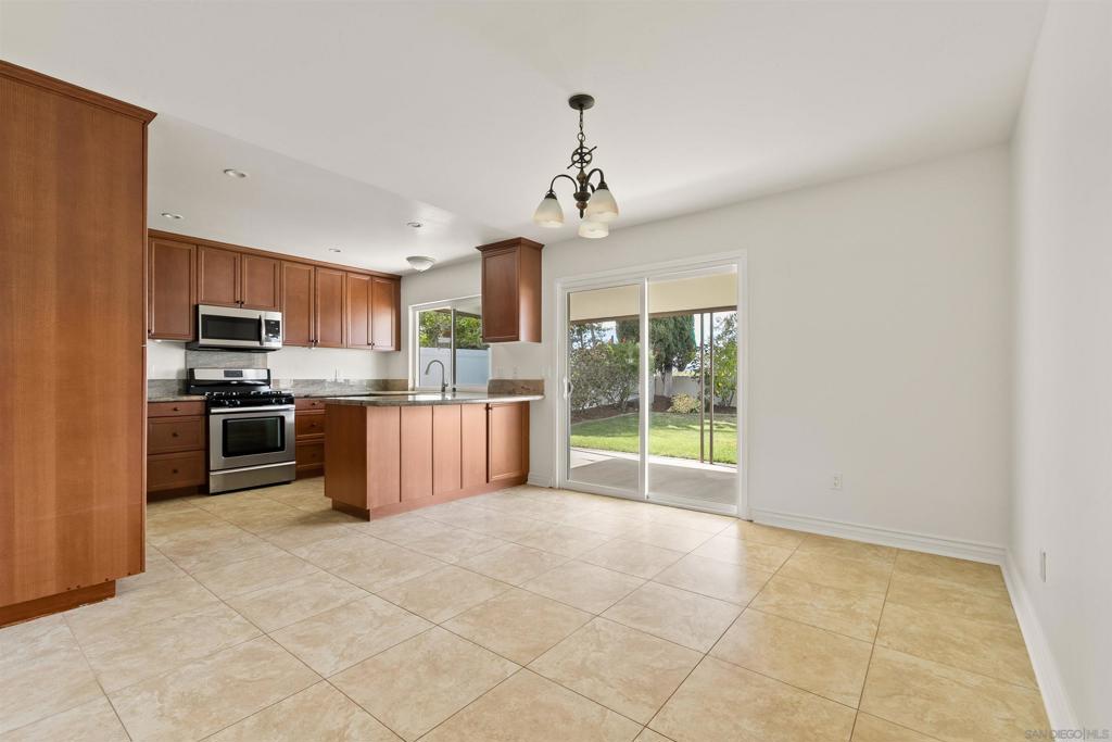 1658 Boyle Ave - photo 9