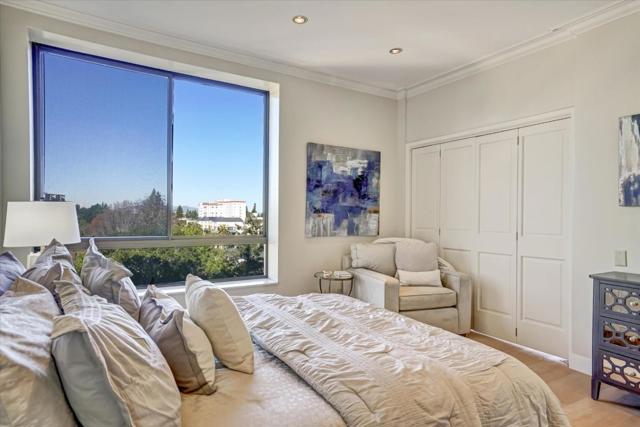 40 W 3rd Avenue, San Mateo CA: https://media.crmls.org/mediaz/b89d922b-e054-42ce-8d86-30000e3a03af.jpg