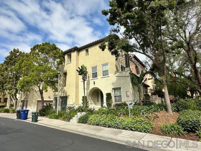 1299 BLUE JEAN WAY #1, Chula Vista CA: https://media.crmls.org/mediaz/b89dc042-1868-4377-b208-859cbb8e6bfd.jpg