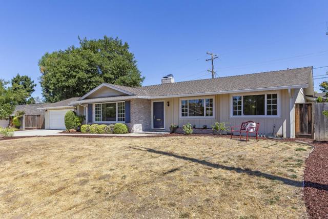 19866 BUCKHAVEN Lane, Saratoga CA: https://media.crmls.org/mediaz/b89e0312-07ec-4295-9c01-86339d2cf6bb.jpg