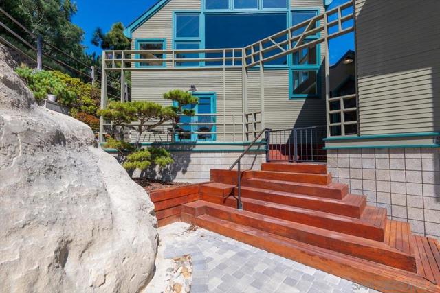 13027 Via Latina, Del Mar CA: https://media.crmls.org/mediaz/b89ec247-3095-46a1-ab81-9ff3a006fe98.jpg