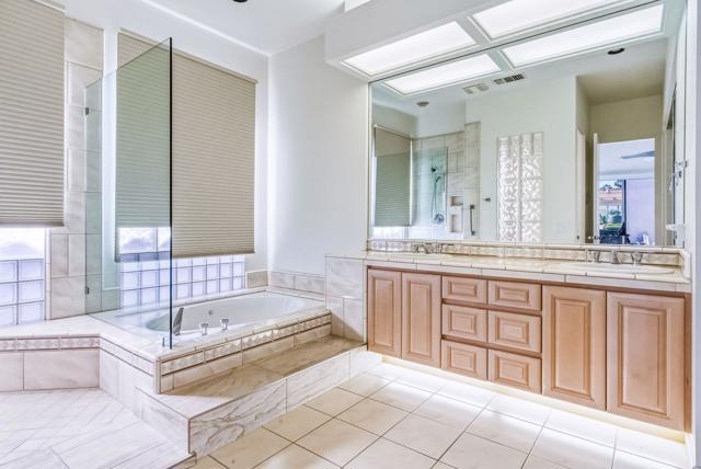 821 Deer Haven Circle, Palm Desert, CA 92211