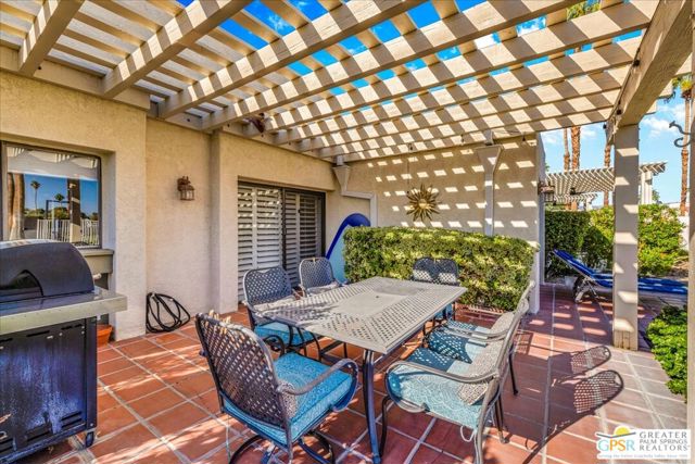 1678 Paseo De La Palma, Palm Springs CA: https://media.crmls.org/mediaz/b89f291b-a4d2-47c4-b417-43eca9194012.jpg