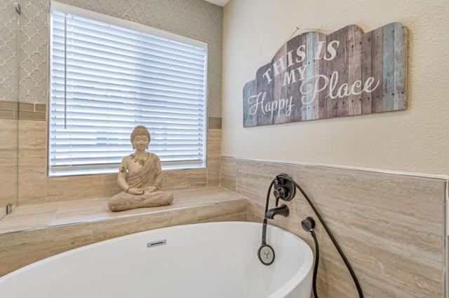 Image 18 of 39 For 415 Camille Circle 14