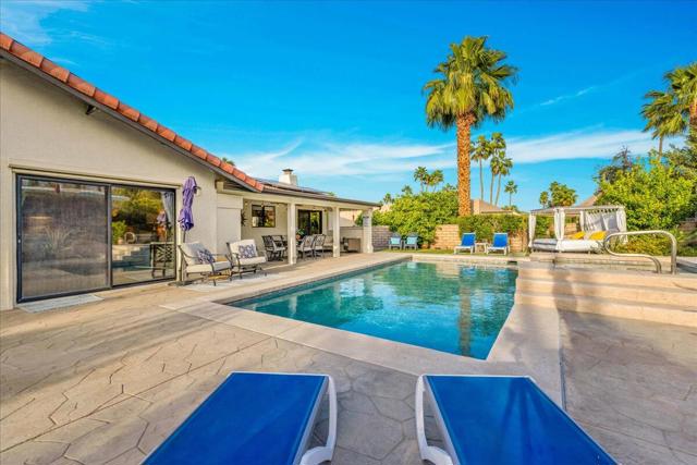 73501 Broken Arrow Trail, Palm Desert CA: https://media.crmls.org/mediaz/b8a01952-bf96-4643-9863-8747797303b6.jpg