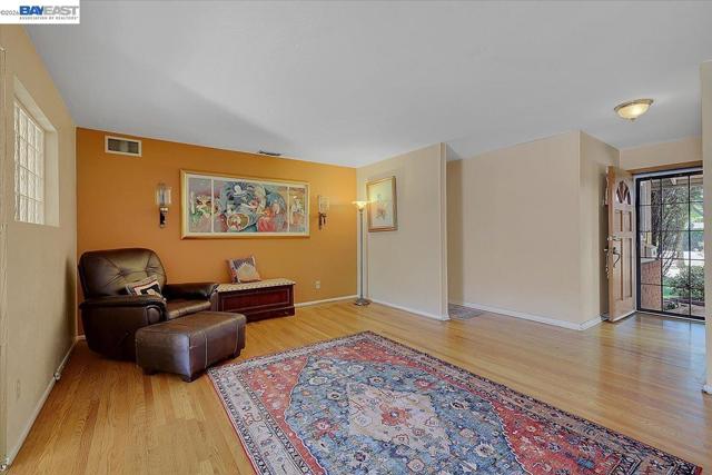 Image 4 of 35 For 1816 Eastern Avenue