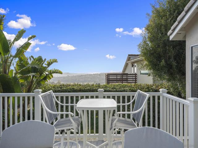 6502 La Paloma St., Carlsbad CA: https://media.crmls.org/mediaz/b8a1aba0-f4a4-4b59-ba4f-eb72edd95635.jpg