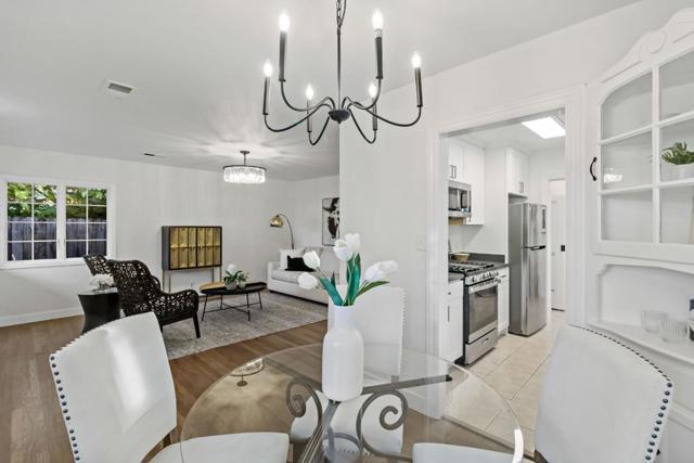 516 Cleveland Street, Redwood City CA: https://media.crmls.org/mediaz/b8a35496-0cb3-4971-883e-032a6965da06.jpg