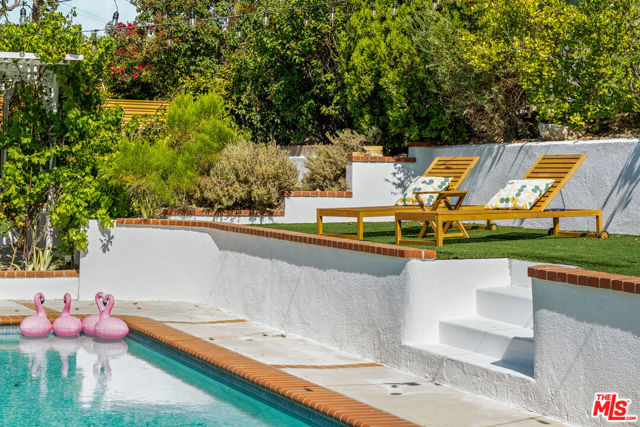 23020 Lita Place, Woodland Hills CA: https://media.crmls.org/mediaz/b8a42c4d-5236-48fd-9231-e5c5297f9ffb.jpg