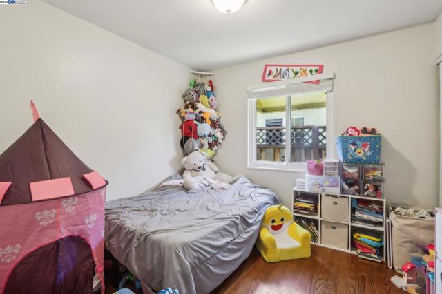 759 Bishop Ave, Hayward CA: https://media.crmls.org/mediaz/b8a4b7aa-d82b-46b3-a285-cb7349adf6fa.jpg
