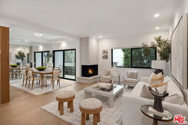 234 S Tower Drive, Beverly Hills CA: https://media.crmls.org/mediaz/b8a585aa-1b0b-4927-9f9a-aec4aeecd2aa.jpg