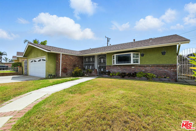 764 Lashburn Street, Sylmar CA: https://media.crmls.org/mediaz/b8a60a97-df89-4ce8-a2cc-fa67bfb64523.jpg