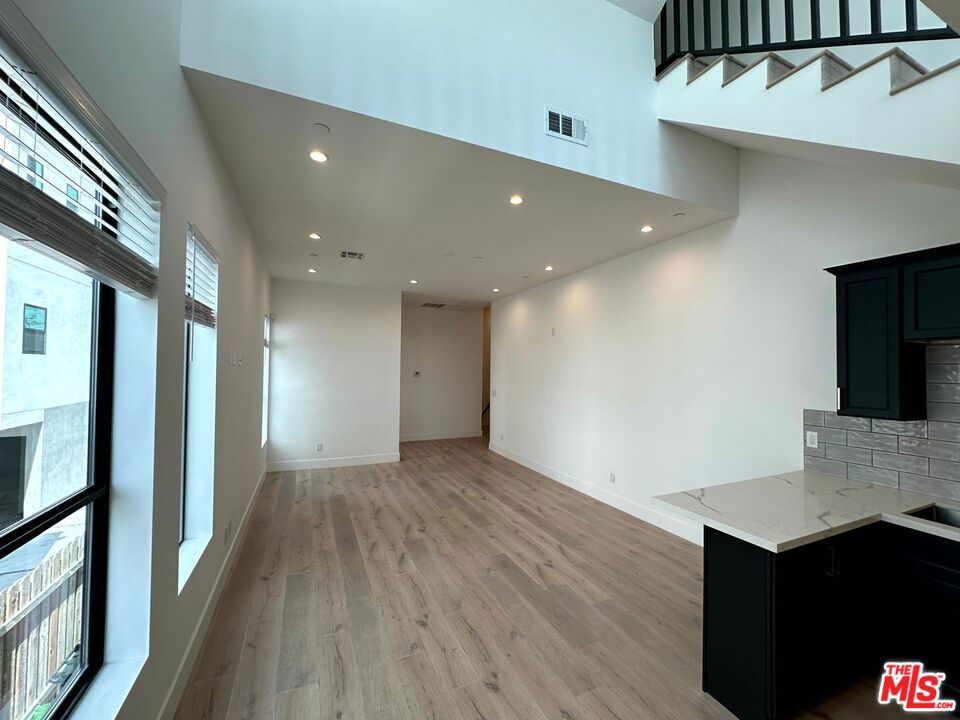 MLS #25616899 image #8