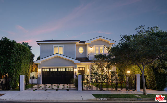 6336 Lindenhurst Avenue, Los Angeles CA: https://media.crmls.org/mediaz/b8a6786e-939d-4258-ad41-f8b32279a39d.jpg