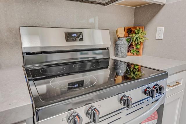 453 Alberto Way, Los Gatos CA: https://media.crmls.org/mediaz/b8a6d72b-7056-4c18-b474-bd8f1dfa6a73.jpg