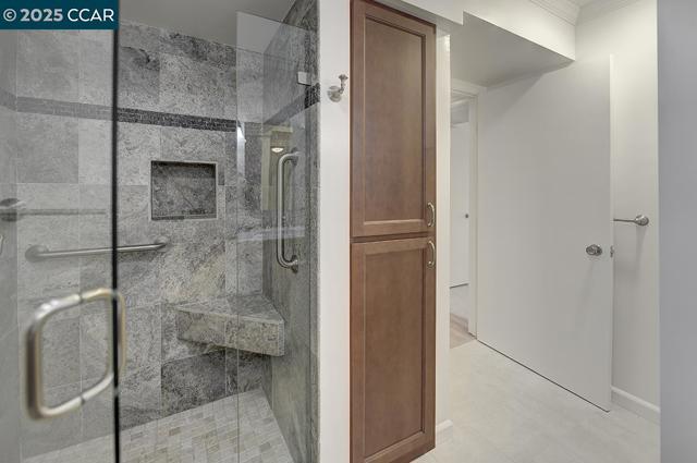 1224 Singingwood Ct, Walnut Creek CA: https://media.crmls.org/mediaz/b8a6fb9a-762a-49e9-8fa0-07001a104c10.jpg