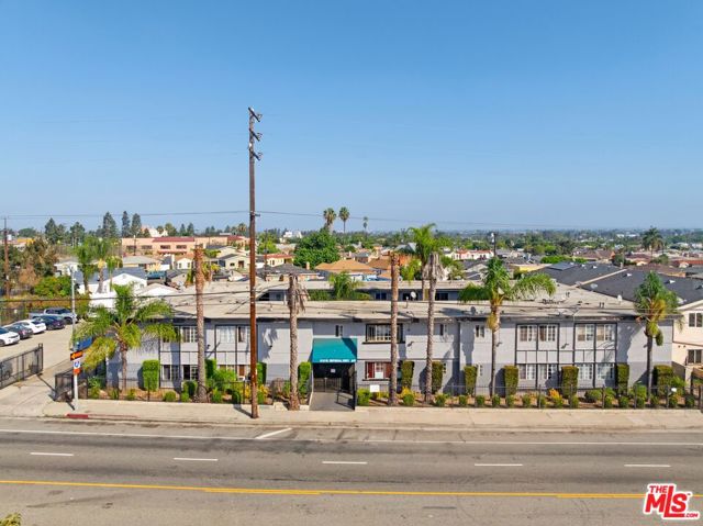 819 West Imperial Highway photo 18