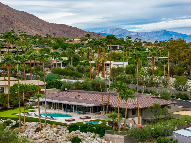 855 W Coronado Avenue, Palm Springs, CA 92262