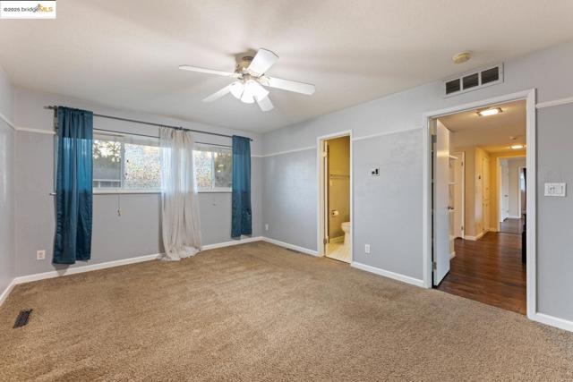 5235 Adelaide WAY, Carmichael CA: https://media.crmls.org/mediaz/b8a98bcd-dba6-4cbb-b4d0-da1954b49671.jpg